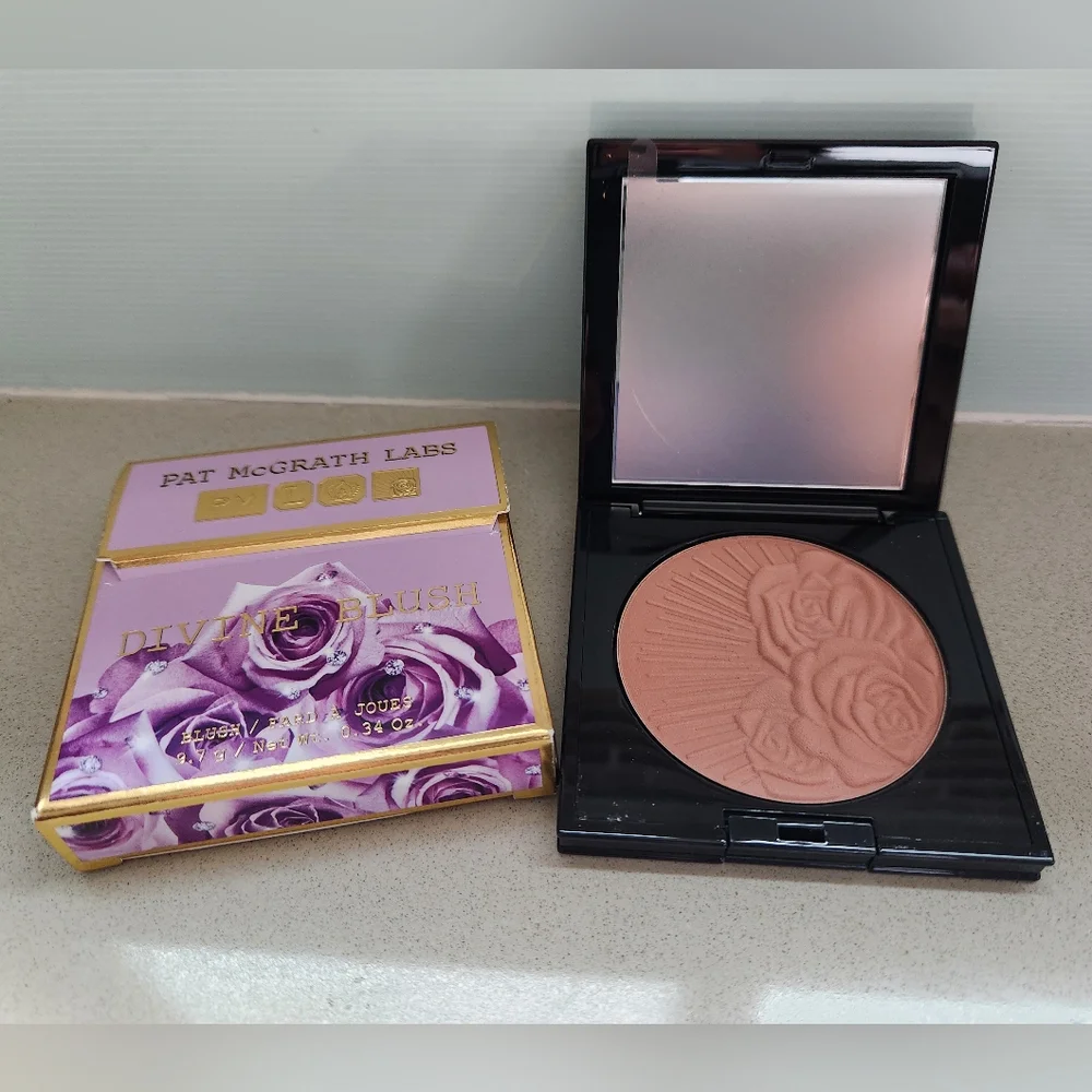 Pat McGrath labs Fetish Divine Blush -Fleurtatious **NEW